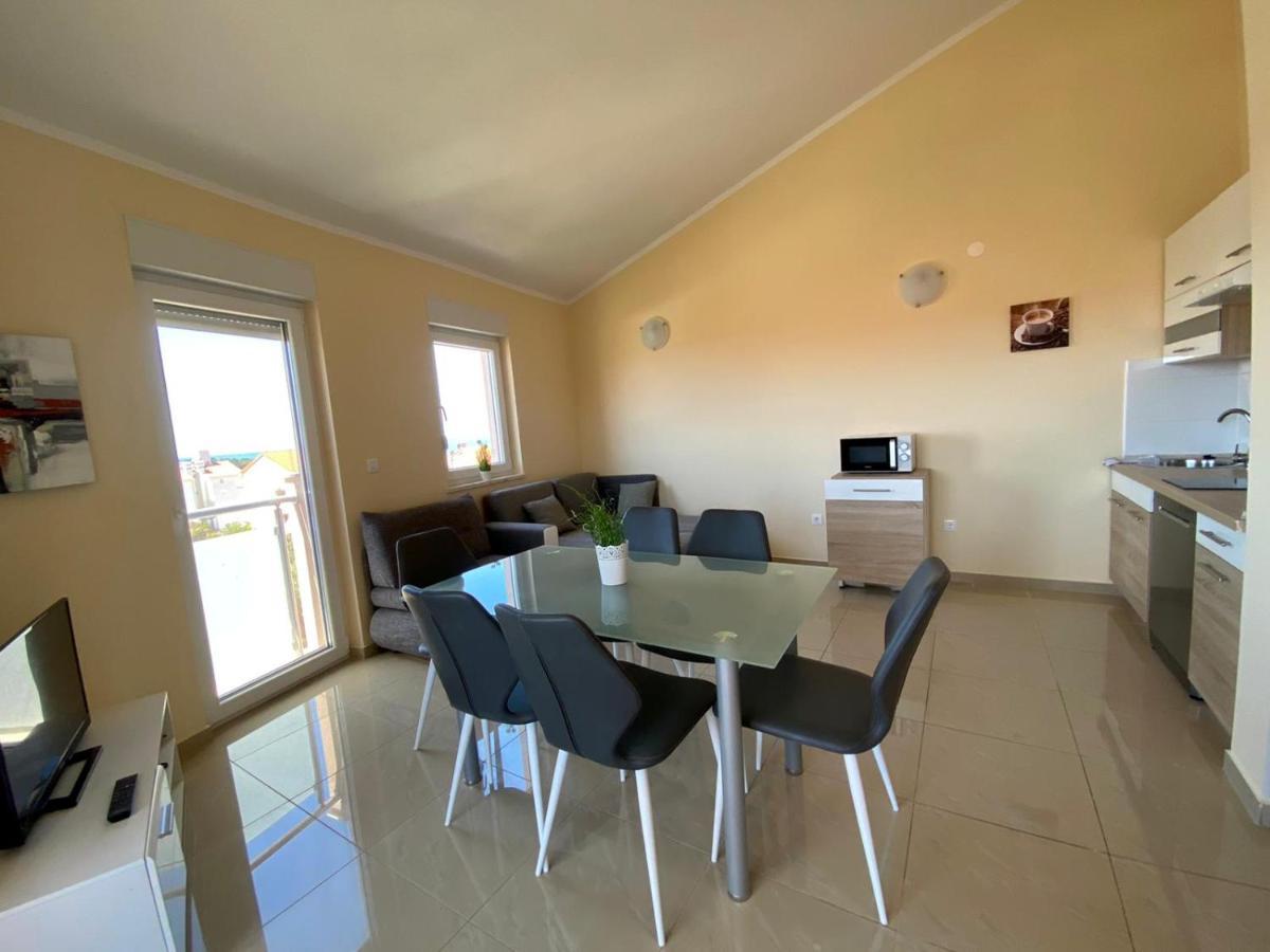 Atrium Novalja Apartment Exterior photo