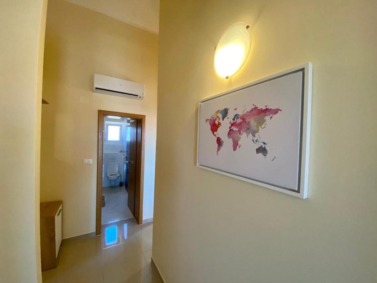 Atrium Novalja Apartment Exterior photo