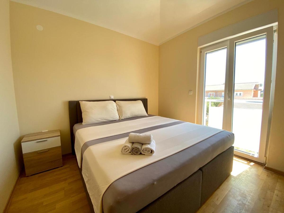 Atrium Novalja Apartment Exterior photo